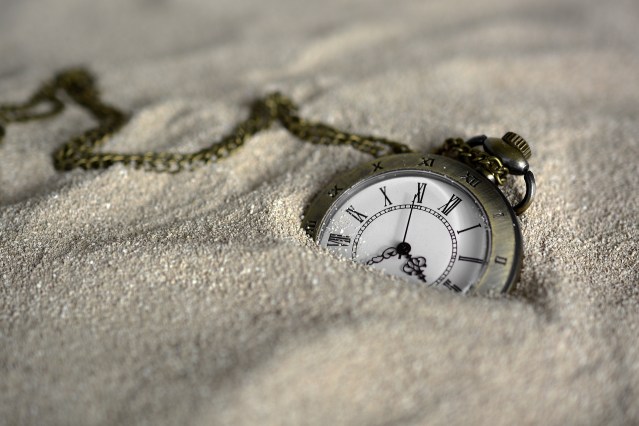 pocket-watch-3156771